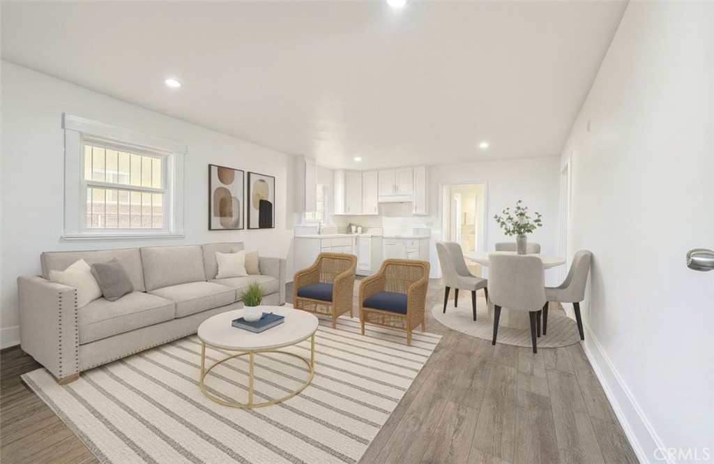 Los Angeles Condo: 326 East 101st Street