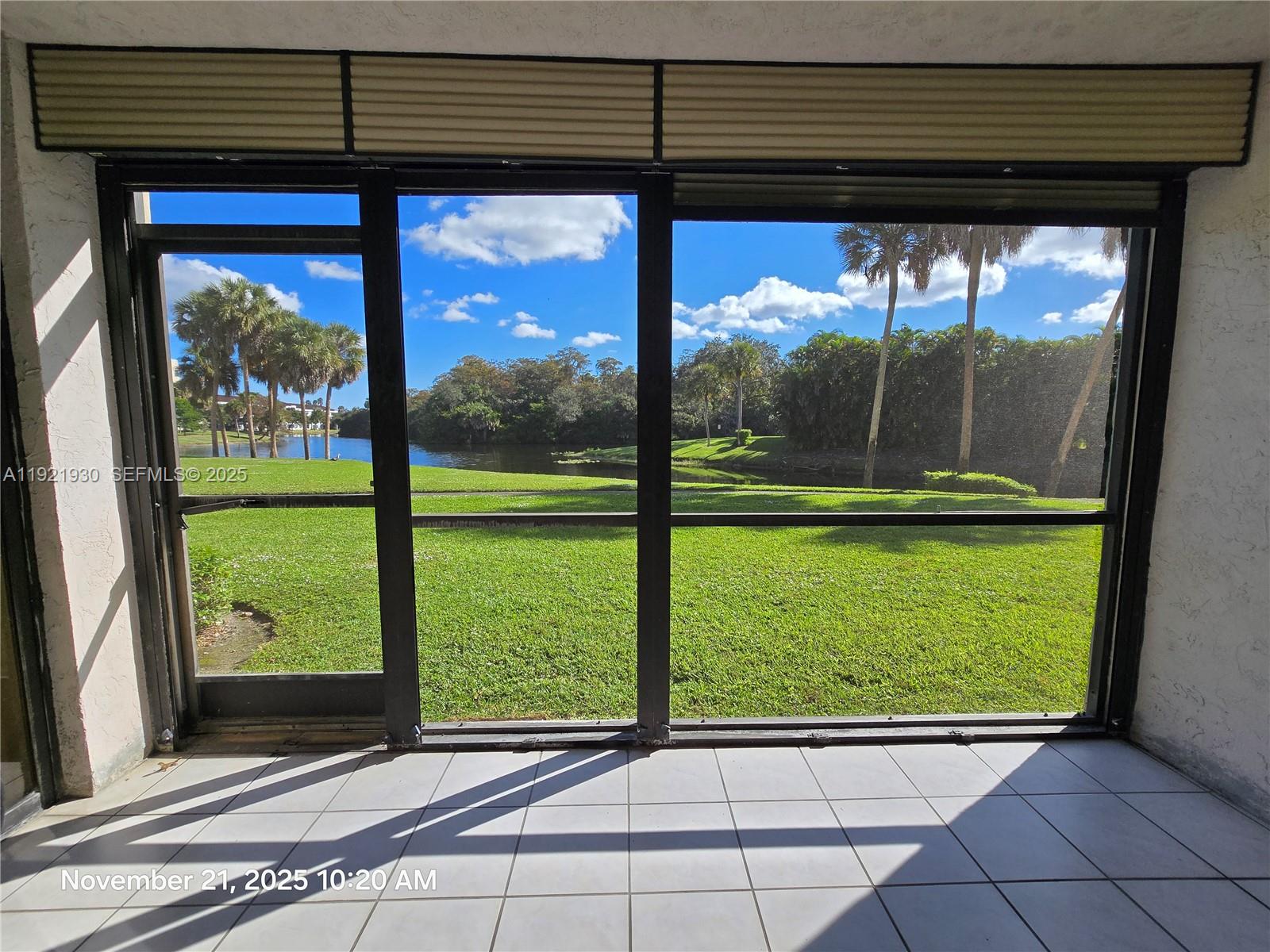 Coconut Creek Condo: 2900 Northwest 42nd Avenue