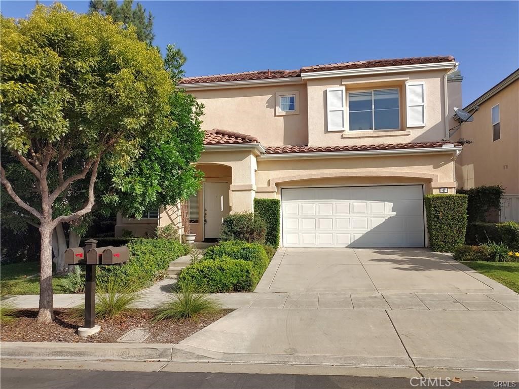 Irvine Condo: 47 Straw Flower