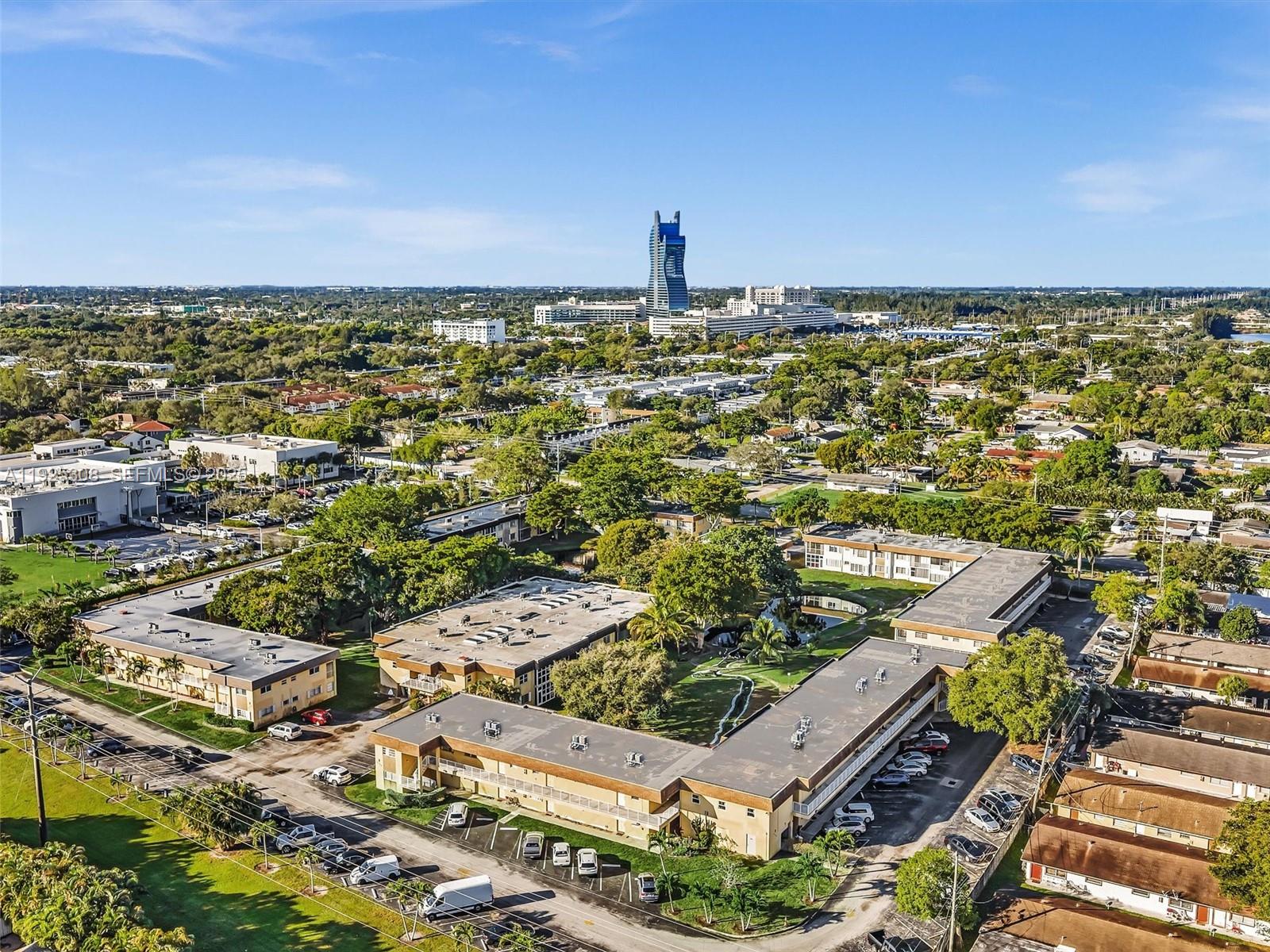 Dania Beach Condo: 5130 Southwest 40th Avenue