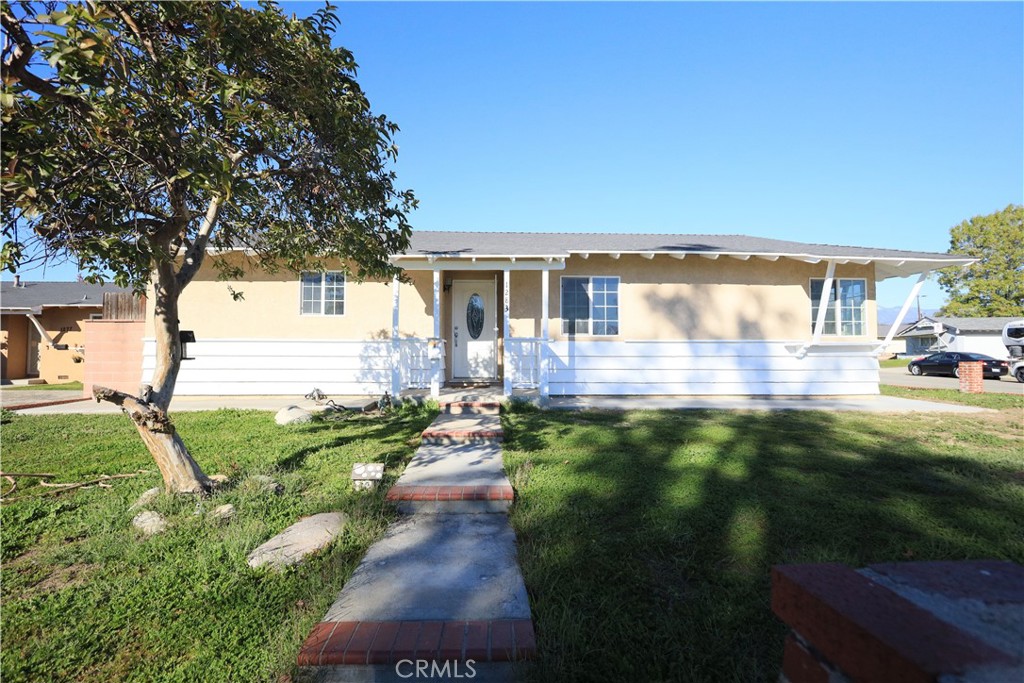 Pomona Condo: 1283 Essex Avenue