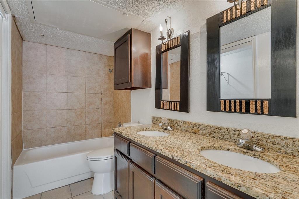 Dallas Condo: 9825 Walnut Street