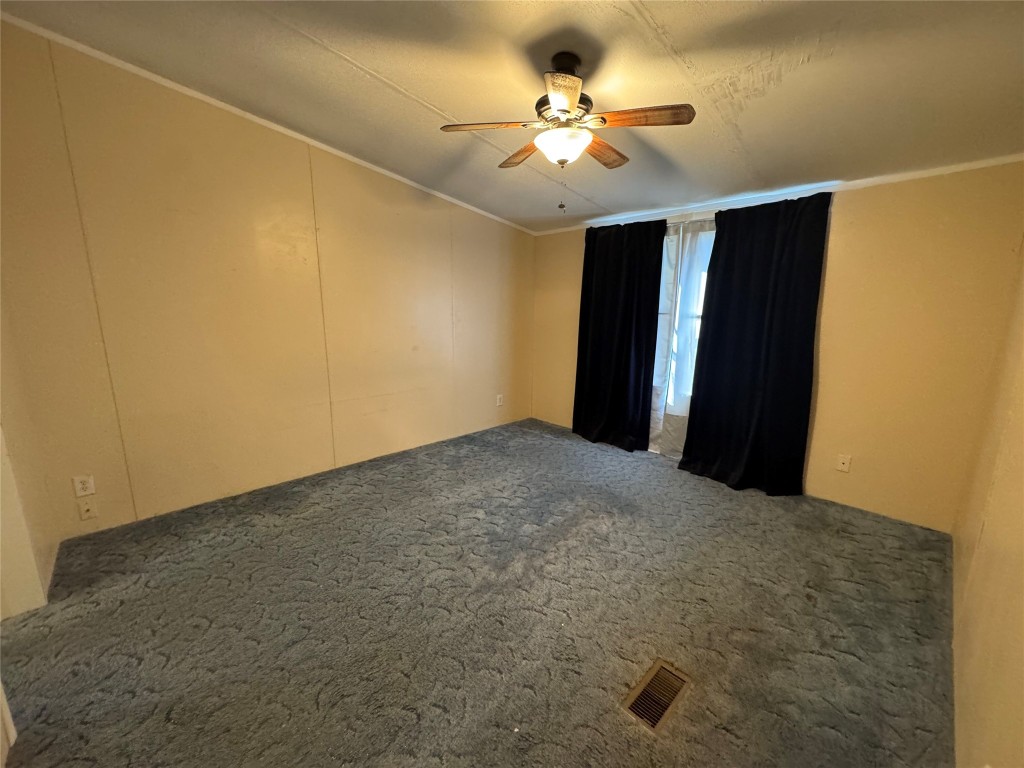 Elgin Condo: 114 Speir Lane