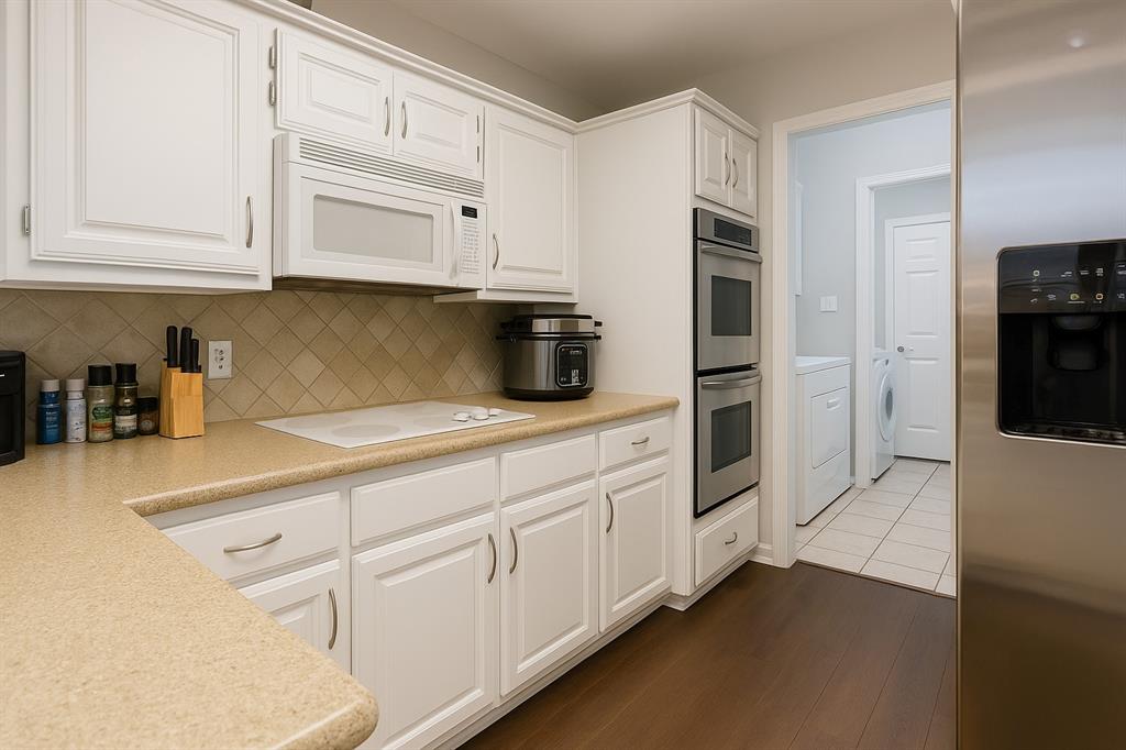 Dallas Condo: 8557 Brittania Way