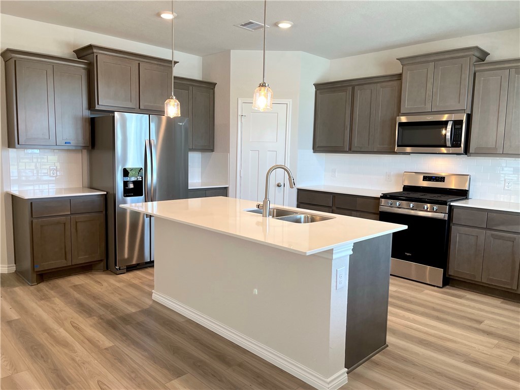 College Station Condo: 803 Double Mountain Road