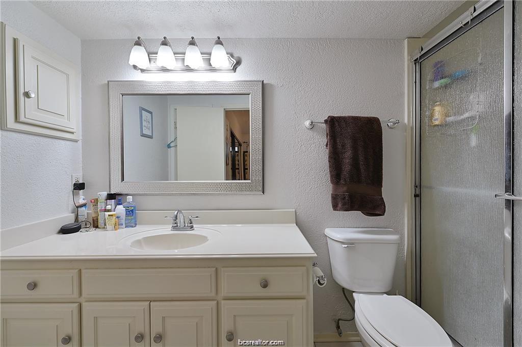 College Station Condo: 2800 Longmire Drive