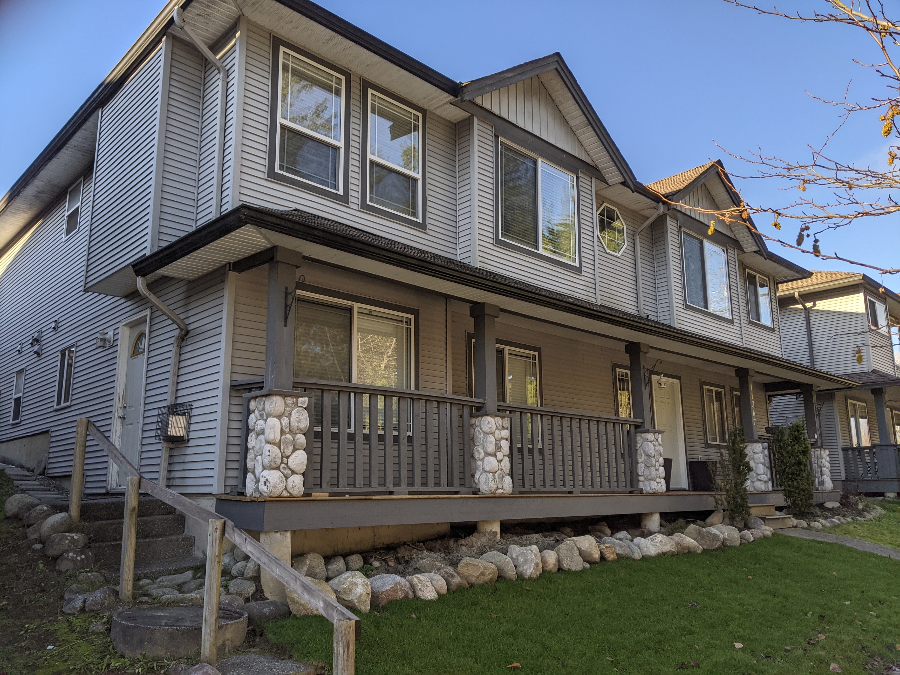 Maple Ridge House: 11367 Creekside St