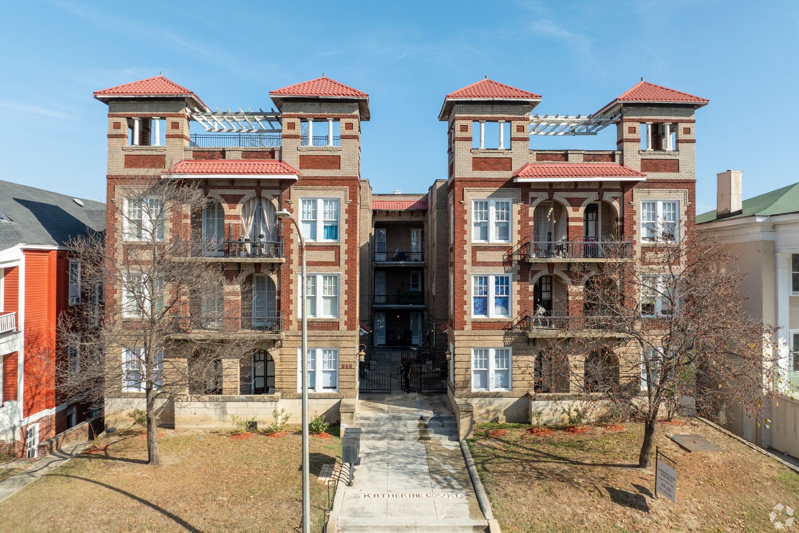 Macon Apartment: 855 Mulberry St