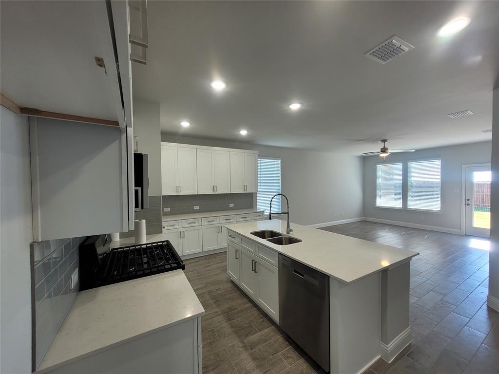 Forney Condo: 2302 Doe Branch