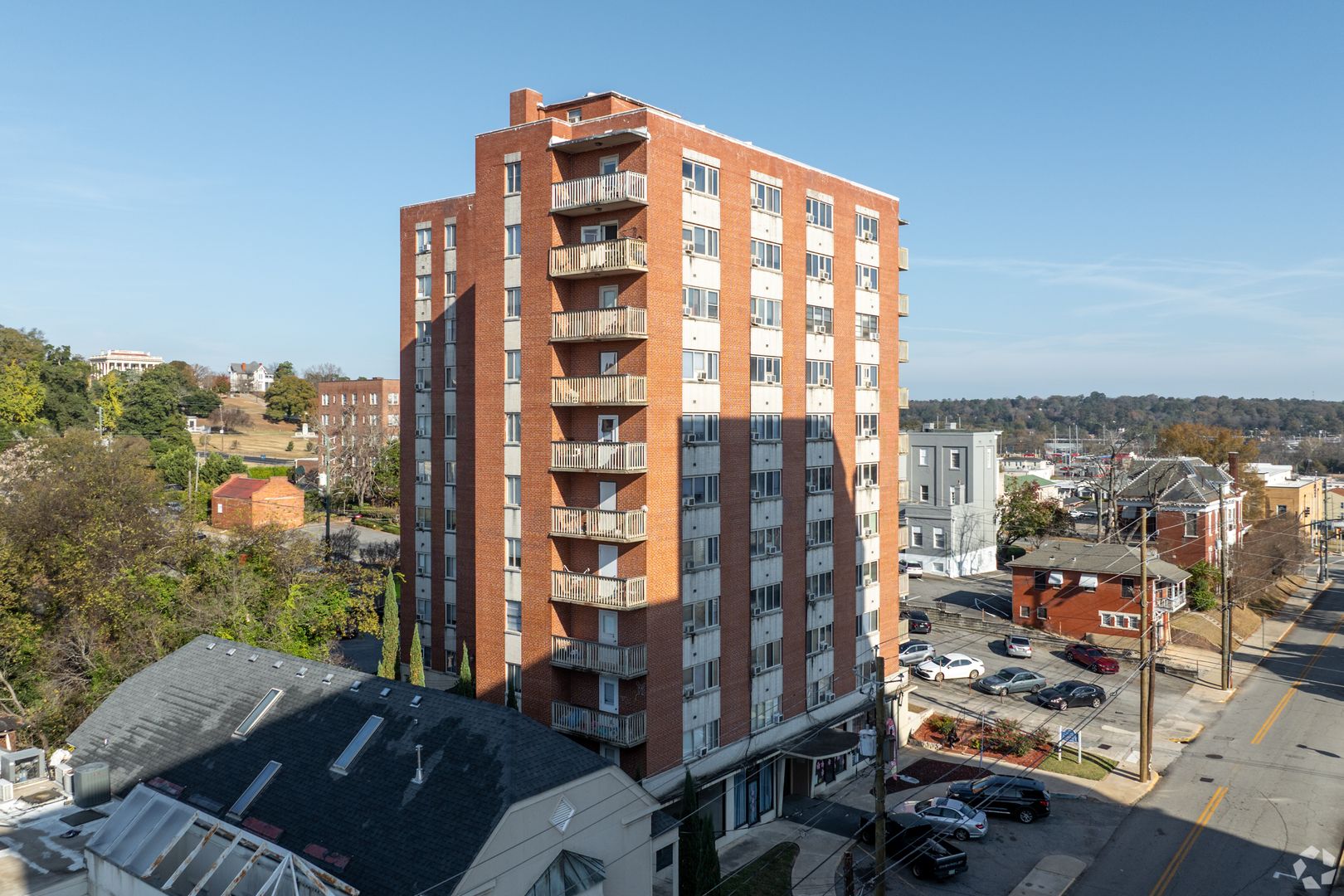 Macon Apartment: 363 New St