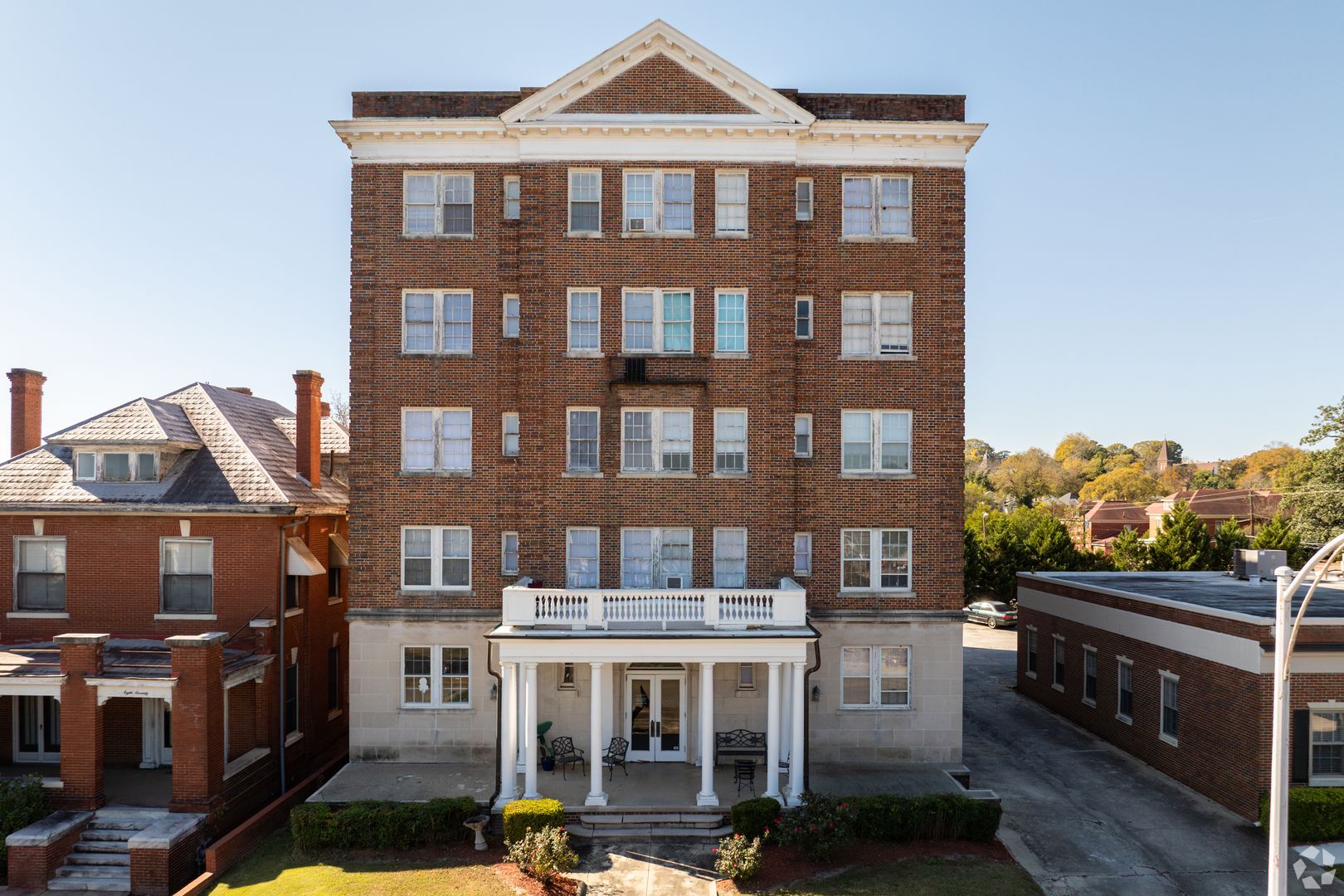 Macon Apartment: 876 Mulberry St