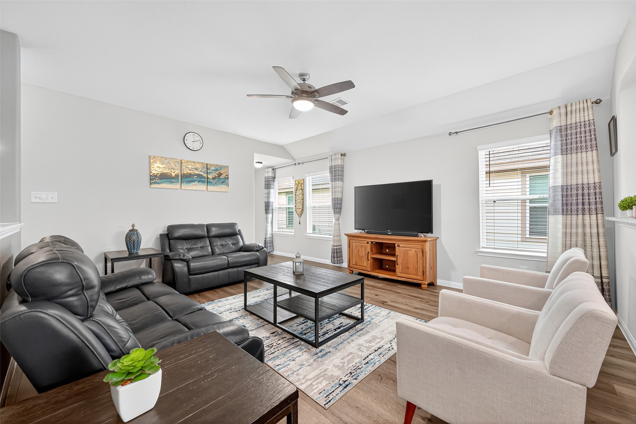 Spring Condo: 4915 Purple Wisteria Lane