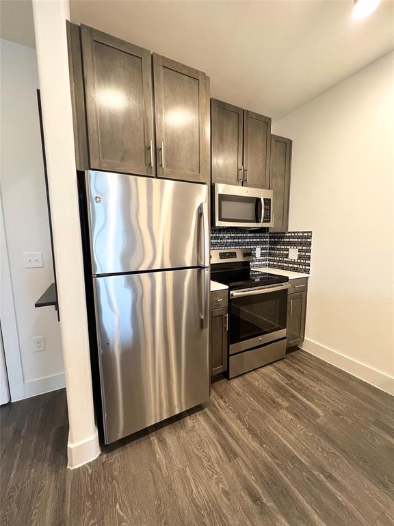 Plano Condo: 6080 Water Street