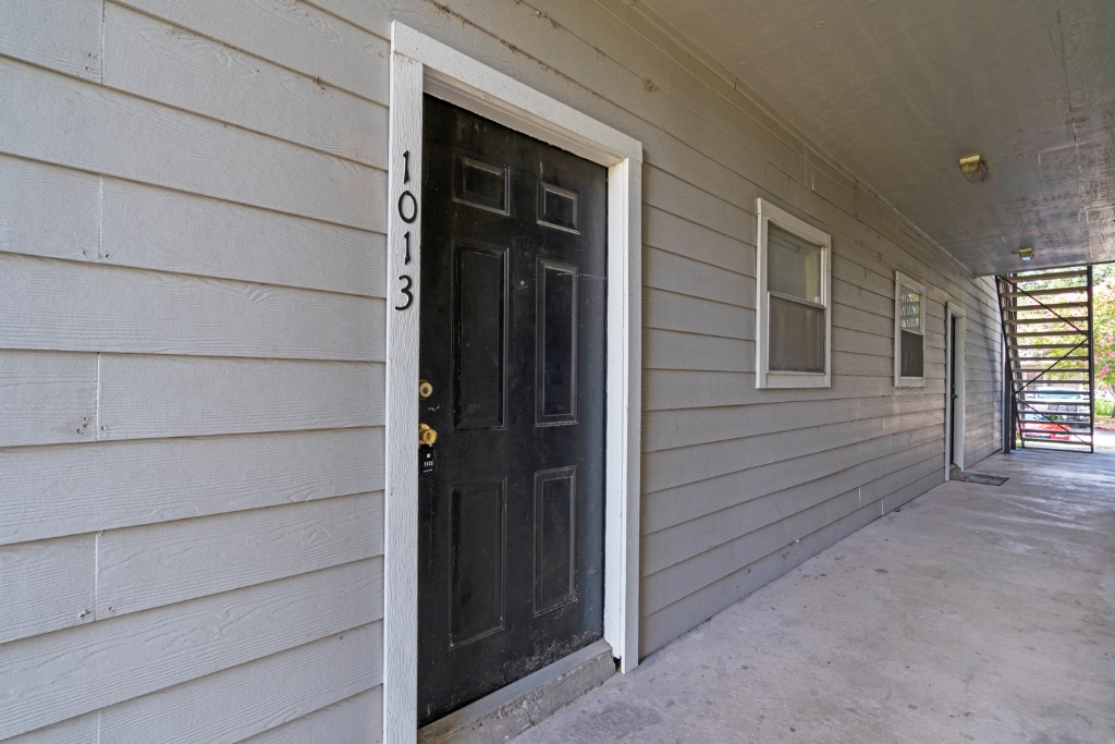 Austin Condo: 12166 Metric Boulevard