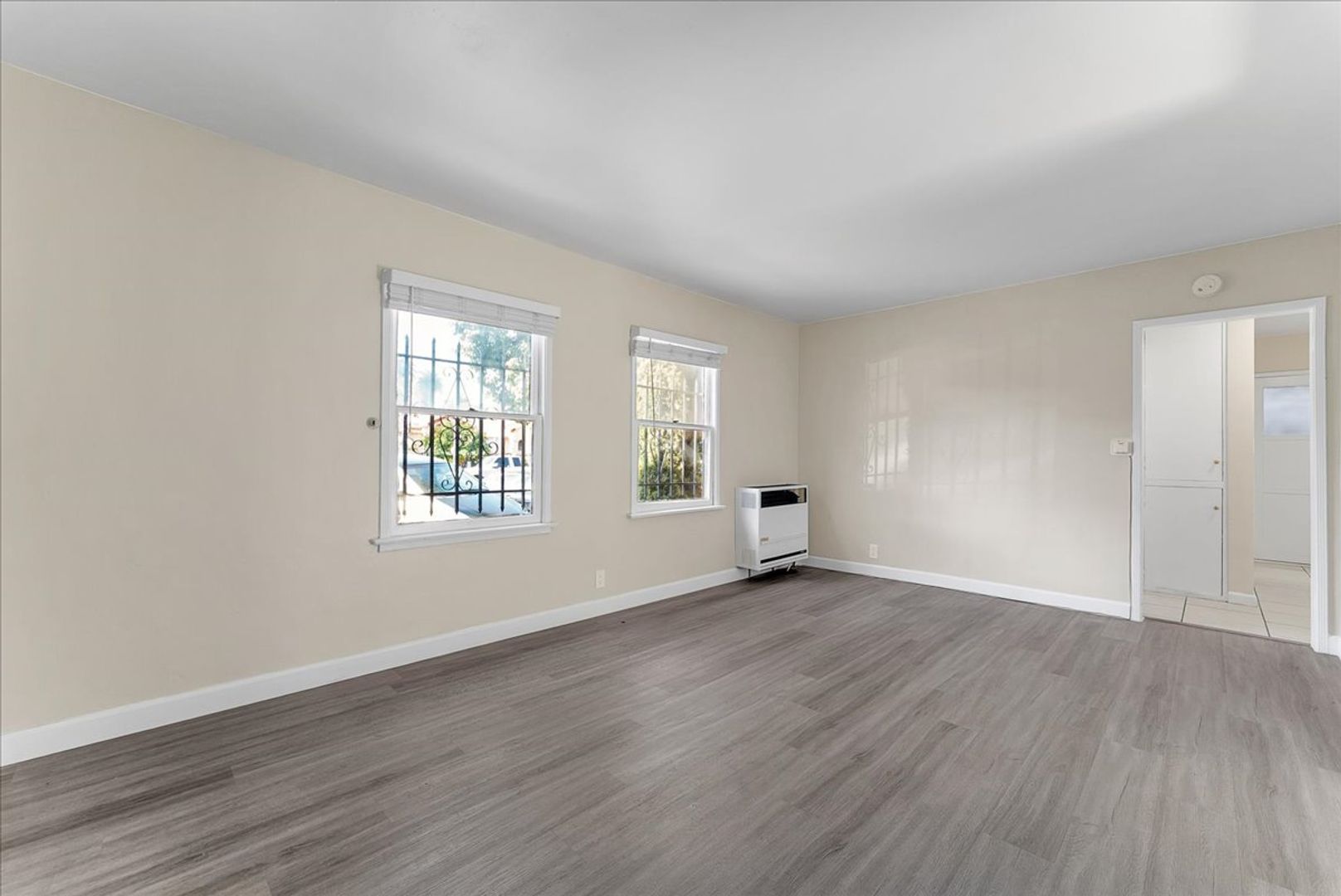 Long Beach Condo: 1922 Locust Ave.