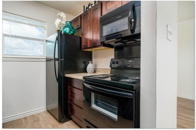 Aransas Pass Condo: 200 South Ave A