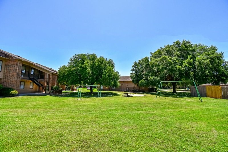 Hempstead Condo: 1845 5th Street