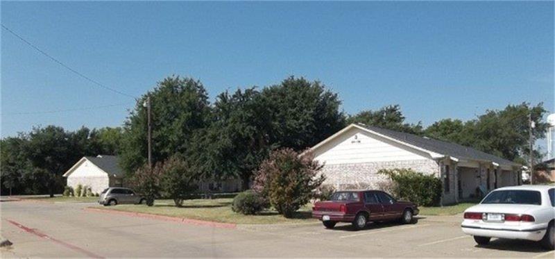 Bonham Condo: 401 Bicentennial Street