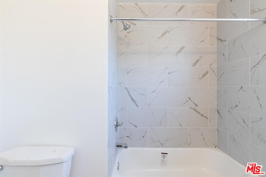 Solvang Condo: 1852 Old Msn Dr