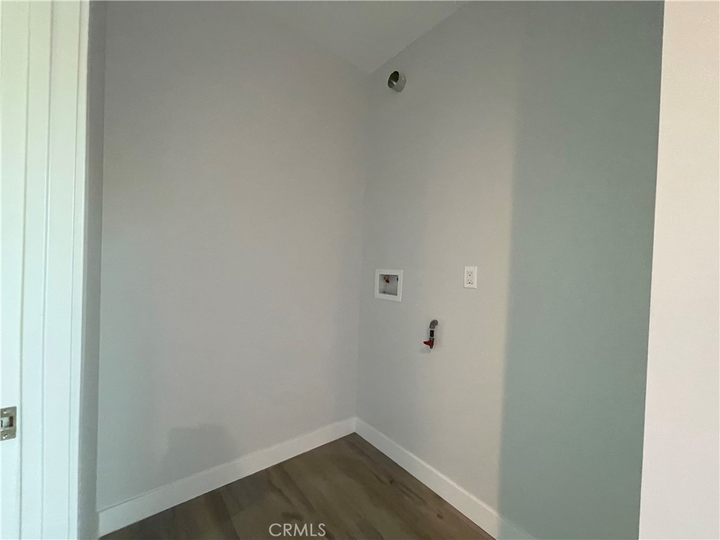 Panorama City Condo: 7866 Clearfield Avenue