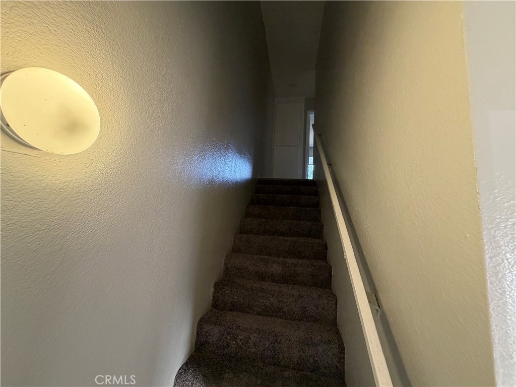 Rialto Condo: 369 North Eucalyptus Avenue