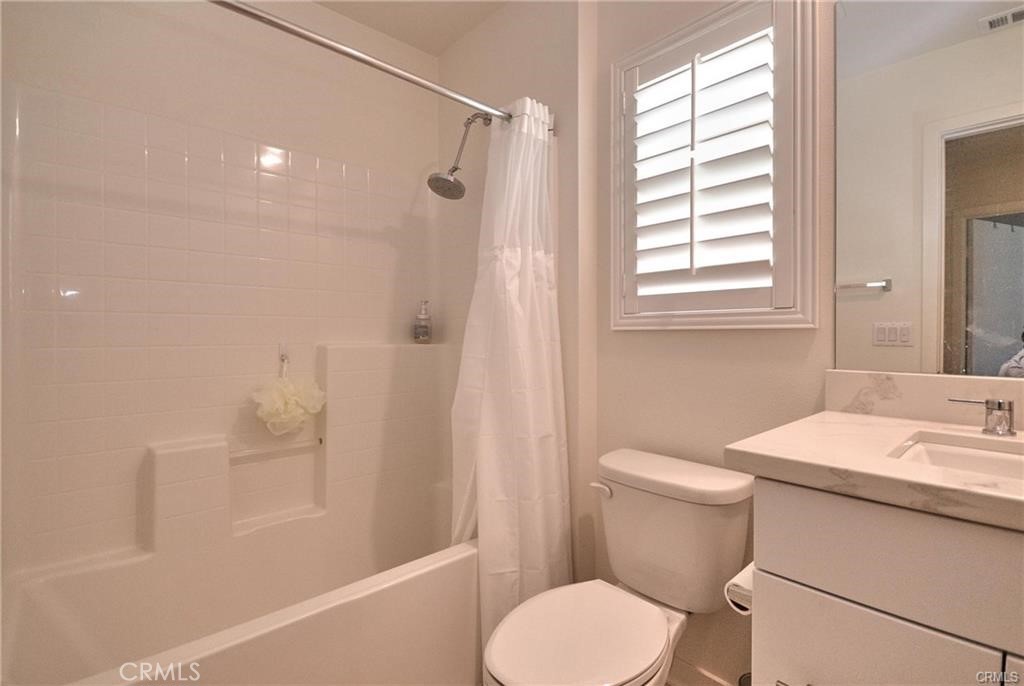 Santa Ana Condo: 524 South Harbor Boulevard