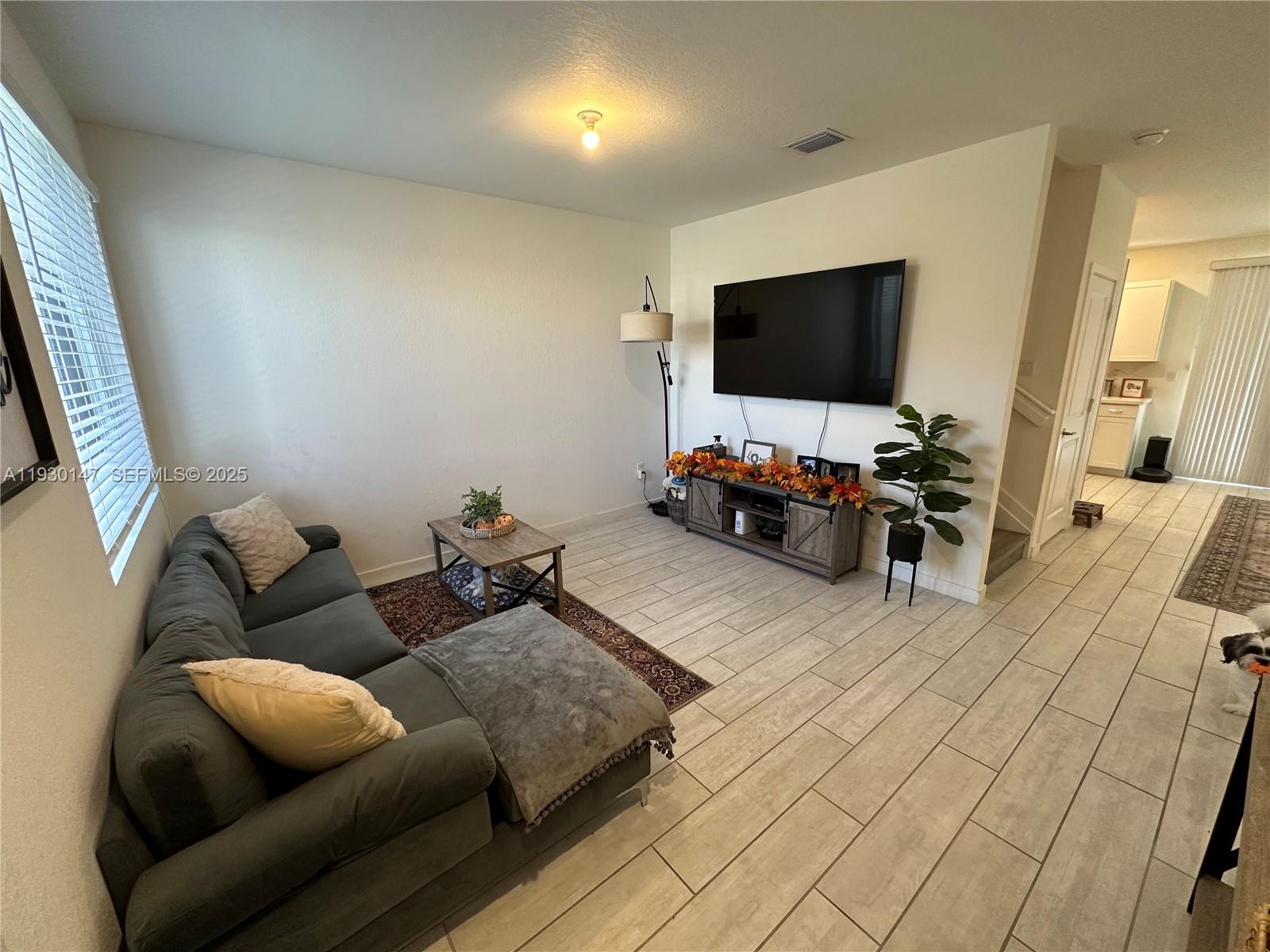 Homestead Condo: 1030 Southeast 23rd Terrace