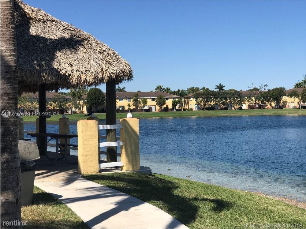 Homestead Condo: 1481 Southeast 24th Court