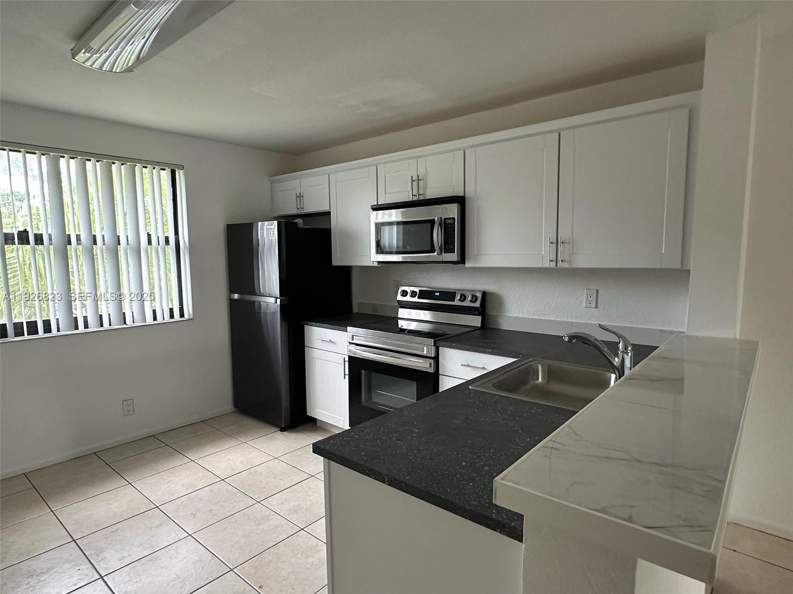 Plantation Condo: 10115 West Sunrise Boulevard