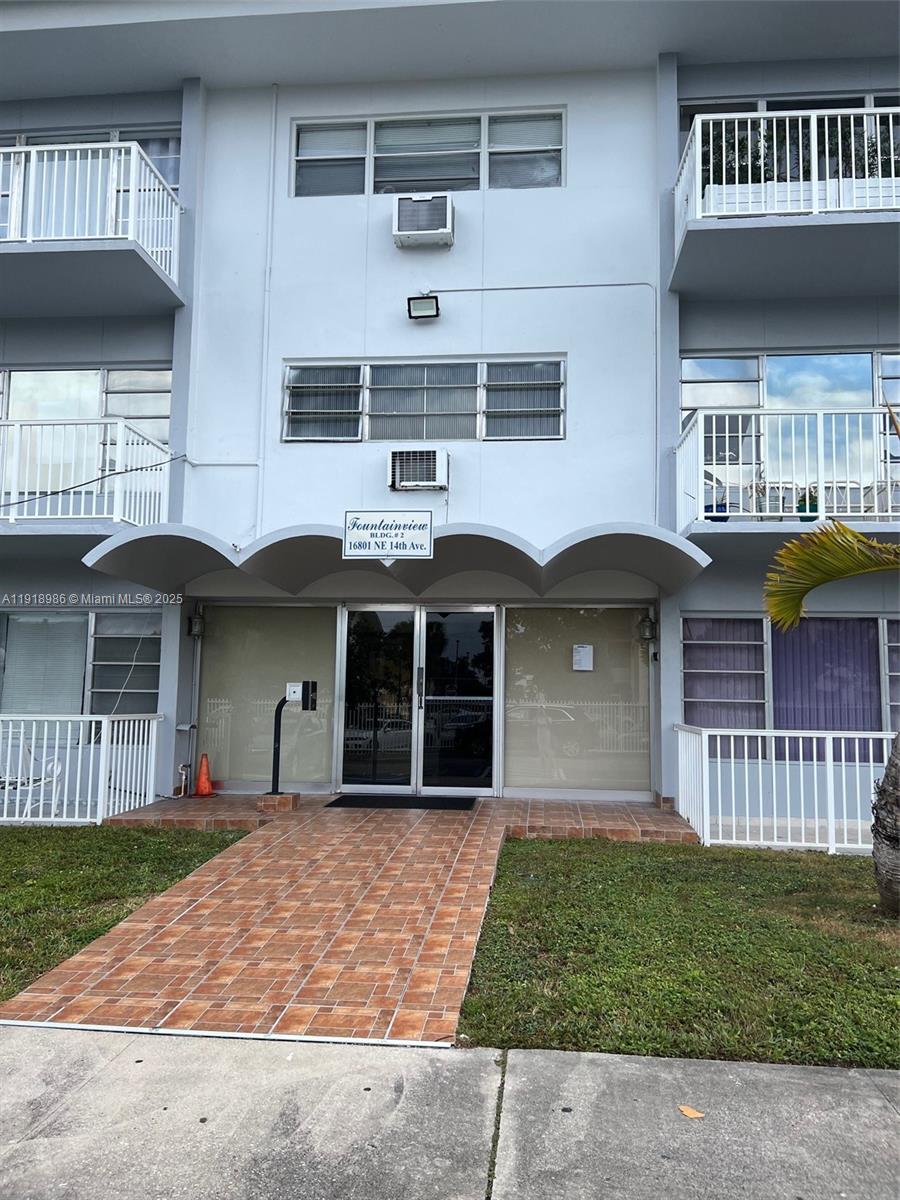 Miami Condo: 16801 Northeast 14th Avenue