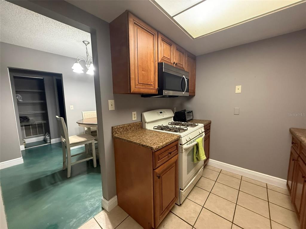 Winter Haven Condo: 2001 San Marcos Drive Southeast