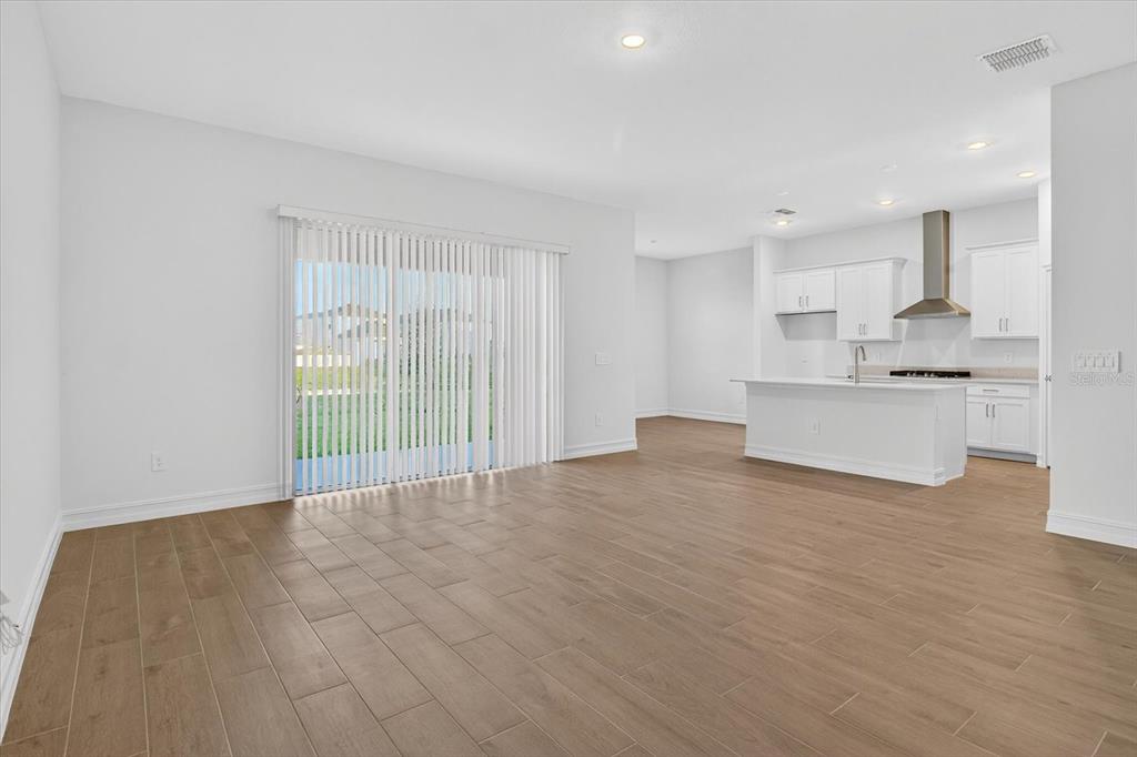 Palmetto Condo: 6925 East 116th Court