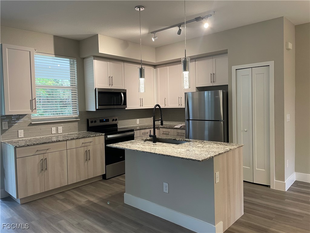 Naples Condo: 7033 Ambrosia Lane