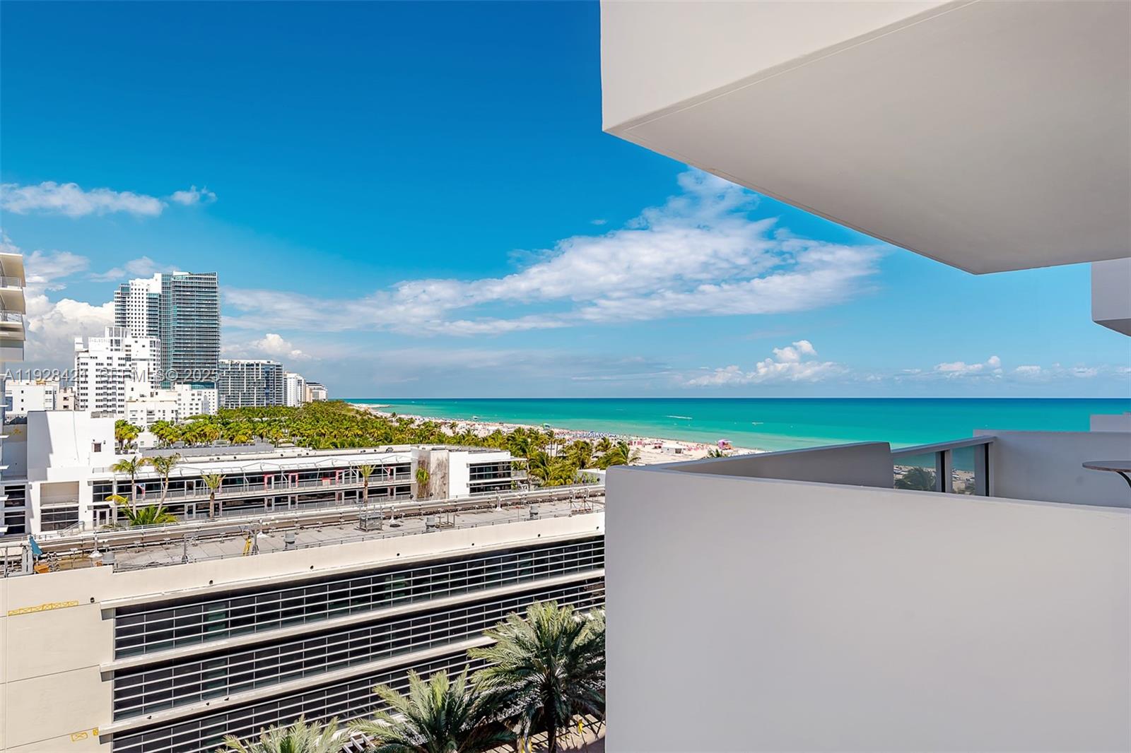 Miami Beach Condo: 100 Lincoln Road