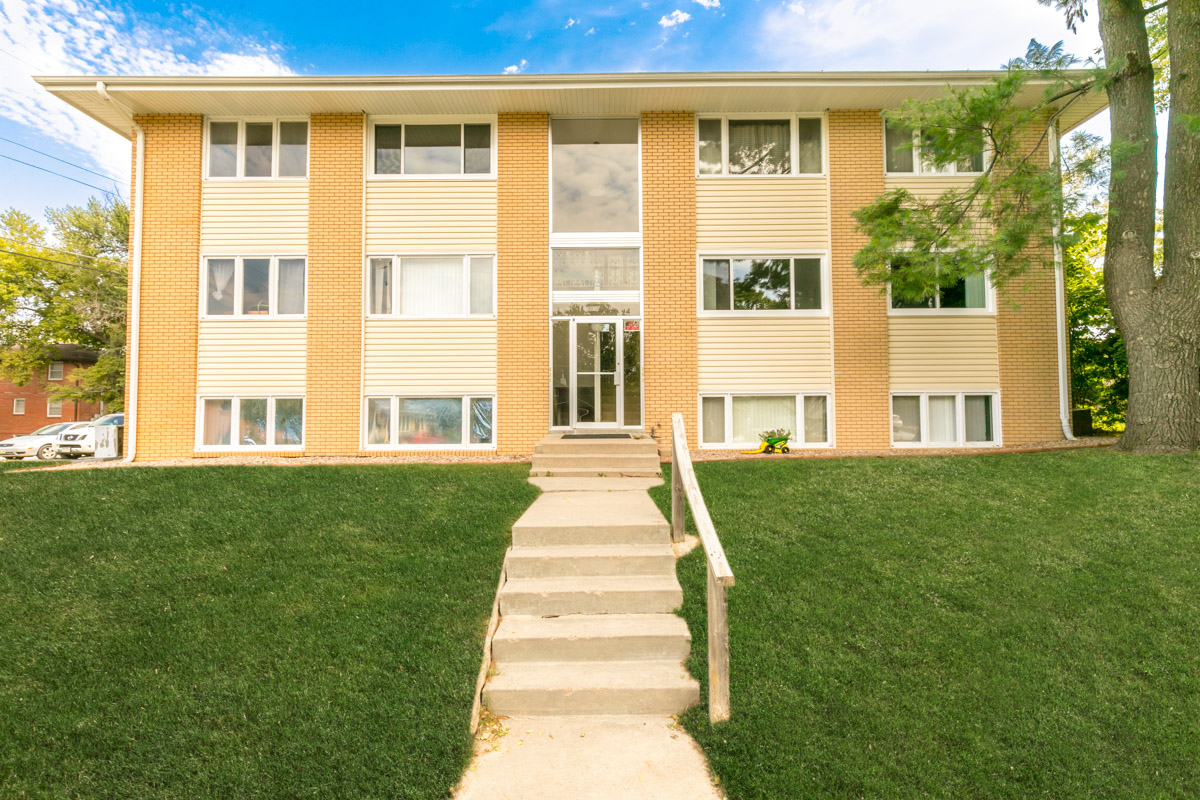 Lincoln Condo: 3920 S. 46th  ST