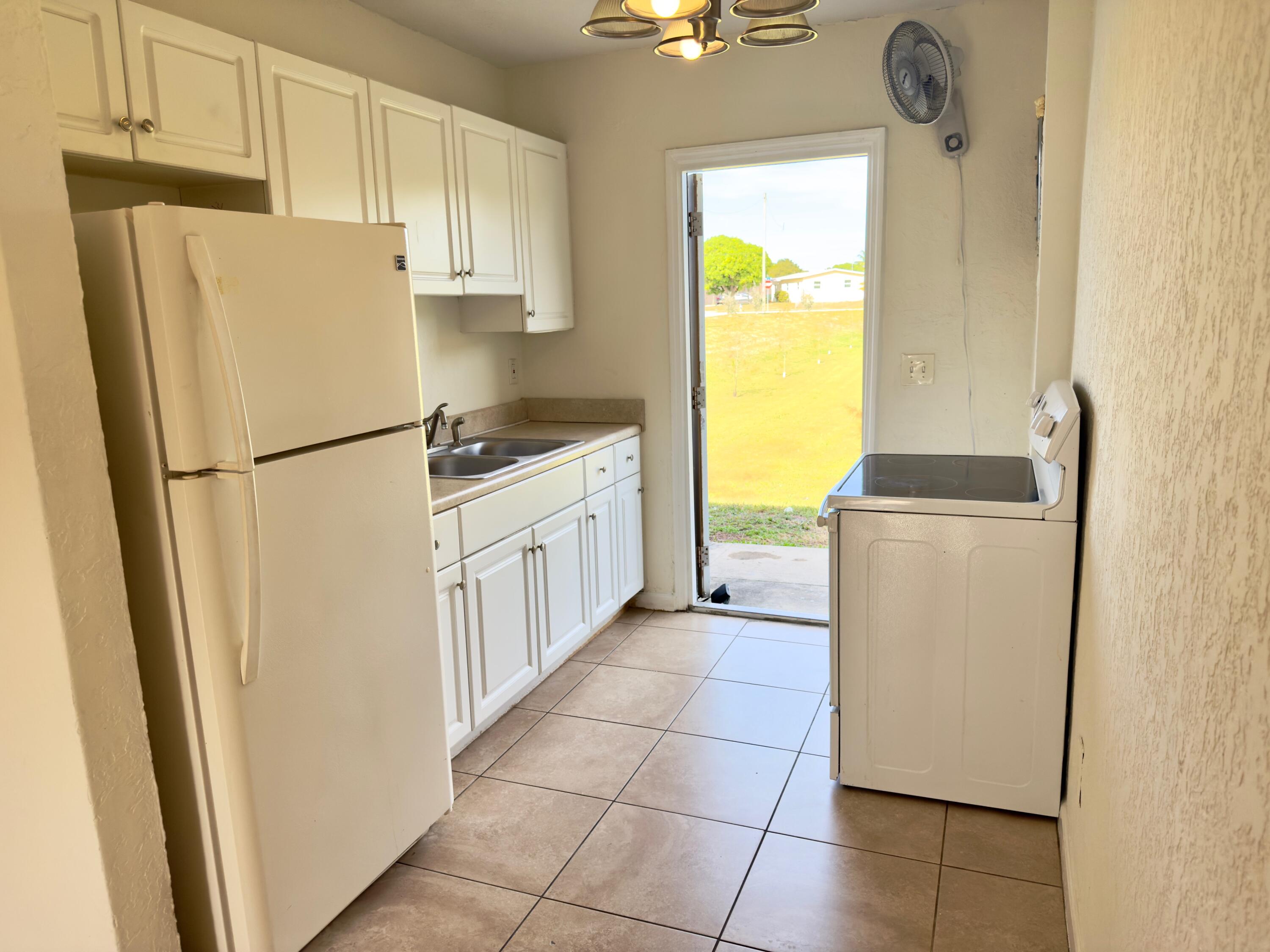 Delray Beach Condo: 229 Northwest 15th Avenue