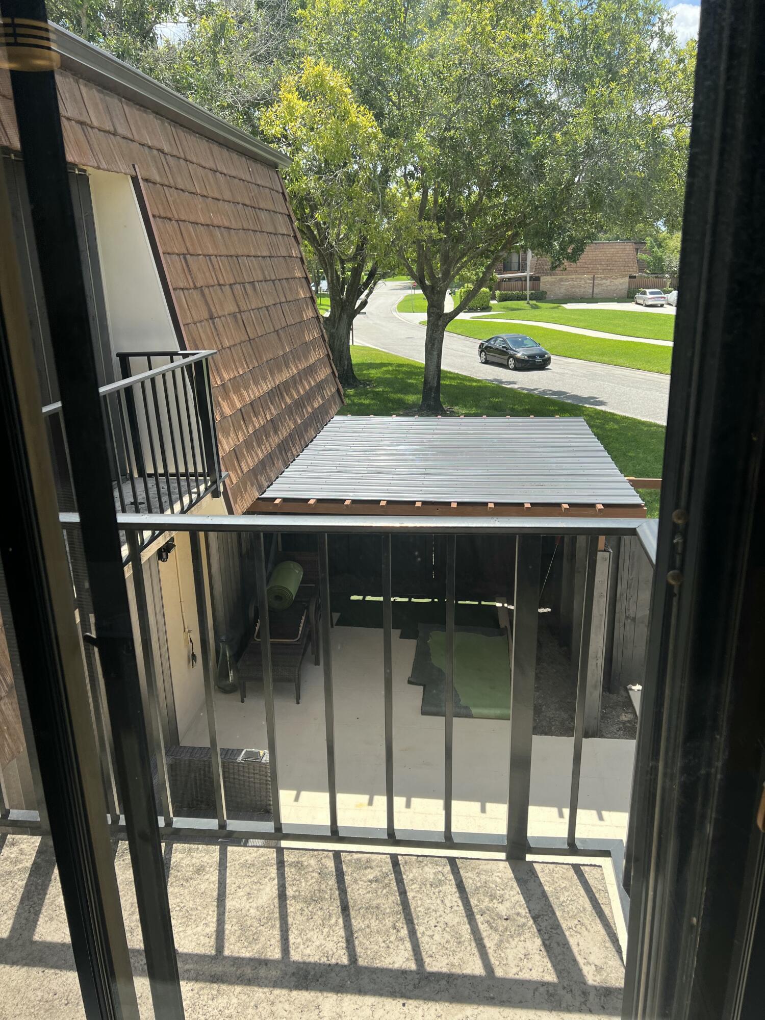 Palm Beach Gardens Condo: 2101 21st Lane