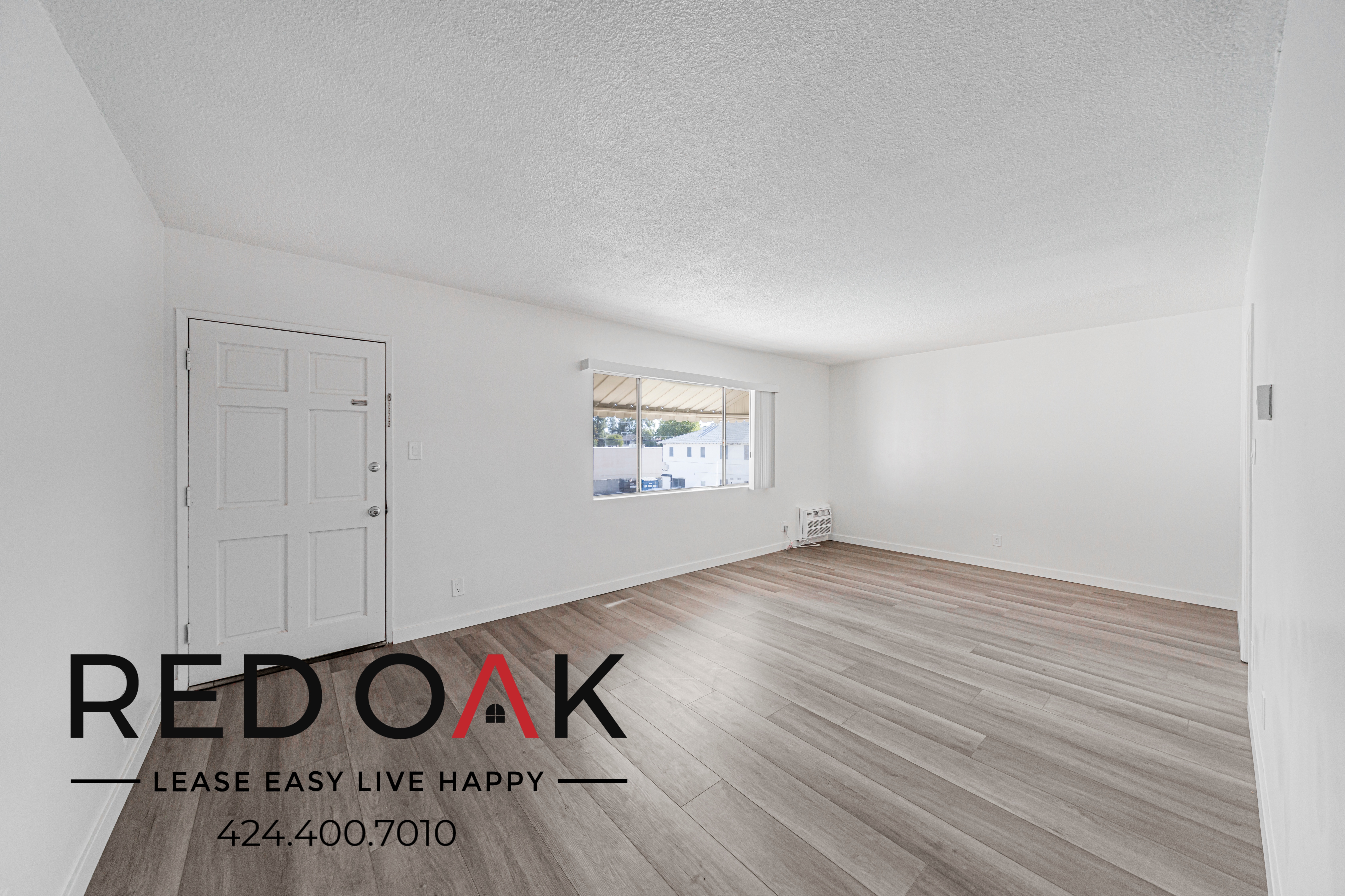 Canoga Park Condo: 8720 Owensmouth Ave