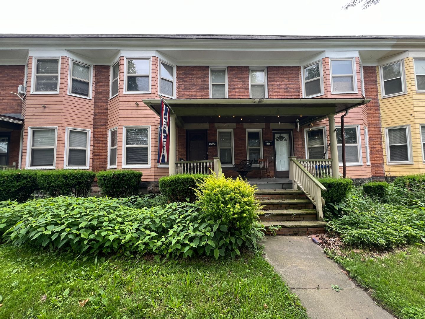 Cleveland Condo: 5801 - 5807 Franklin Blvd