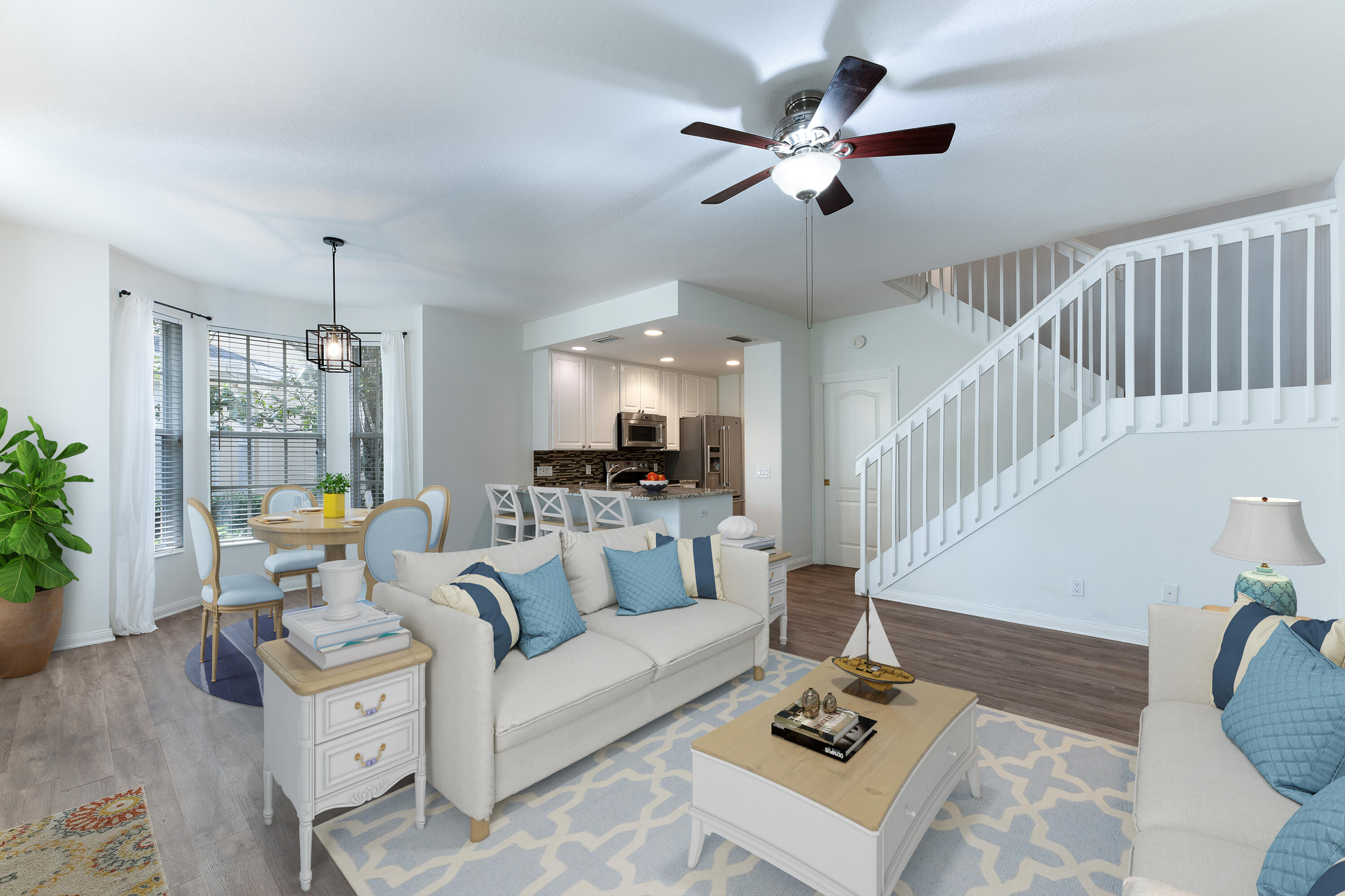 Jupiter Condo: 340 Jacaranda Drive