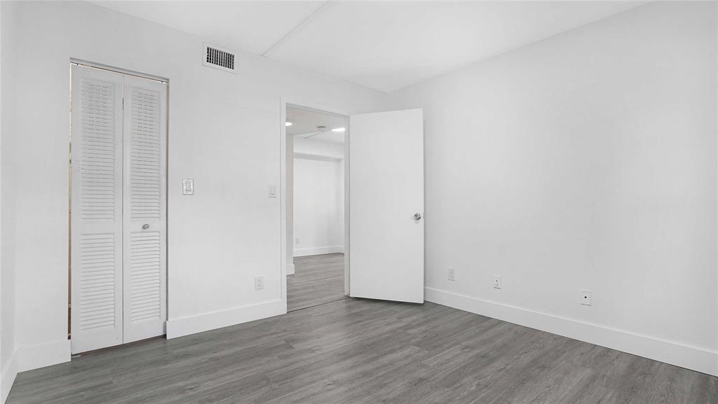 Boca Raton Condo: 9466 Boca Cove Circle