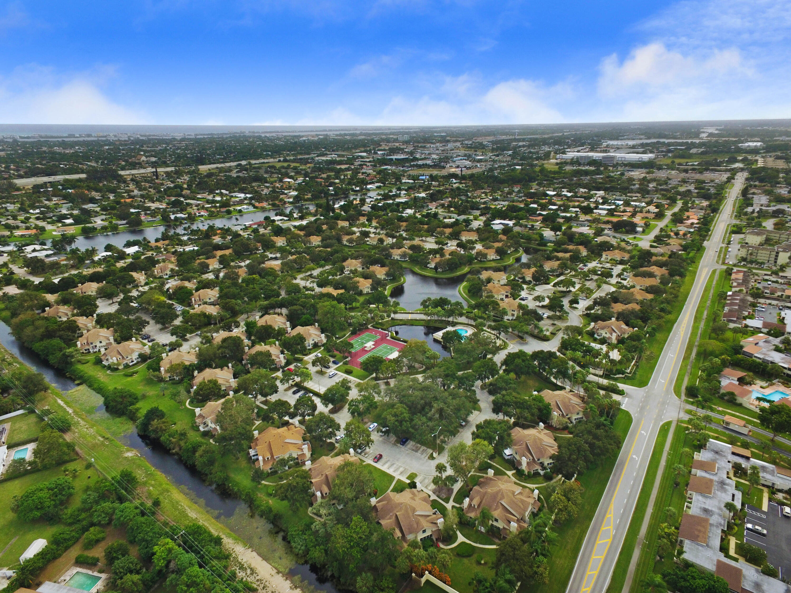 Lake Clarke Shores Condo: 8140 Bridgewater Court