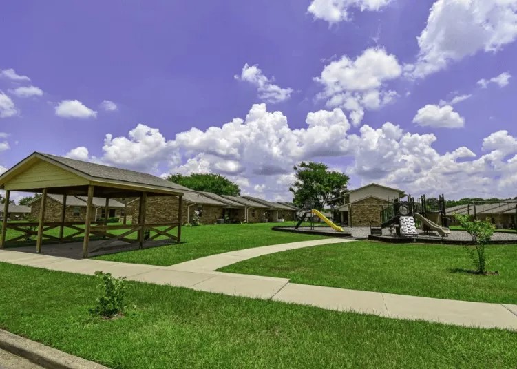 Canton Condo: 1301 West College Street