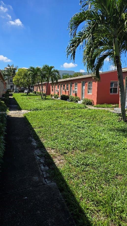 Hollywood Condo: 2316 Madison Street