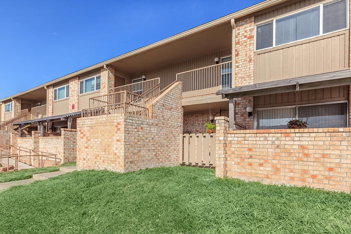 McAllen Condo: 2401 La Vista Avenue