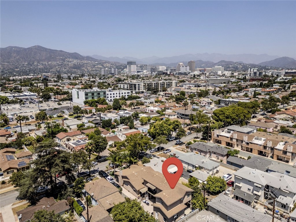 Glendale Condo: 624 Hawthorne Street