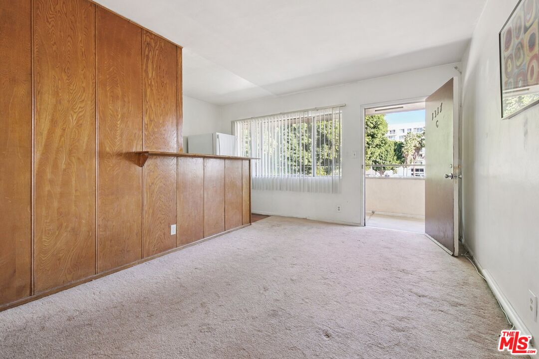 Los Angeles Condo: 1317 Wilcox Avenue