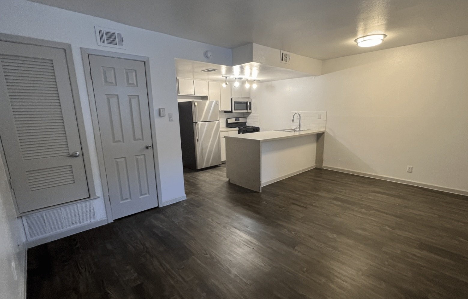 Austin Condo: 515 Shoal Creek Boulevard