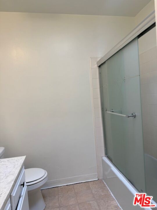 Playa del Rey Condo: 8161 Manitoba Street