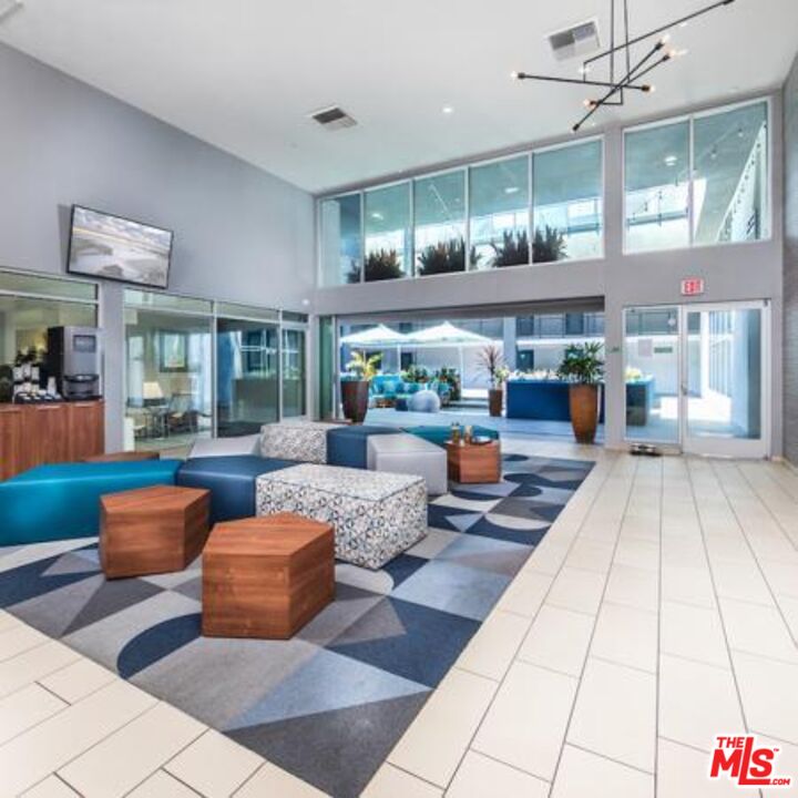 Long Beach Condo: 245 Pine Avenue